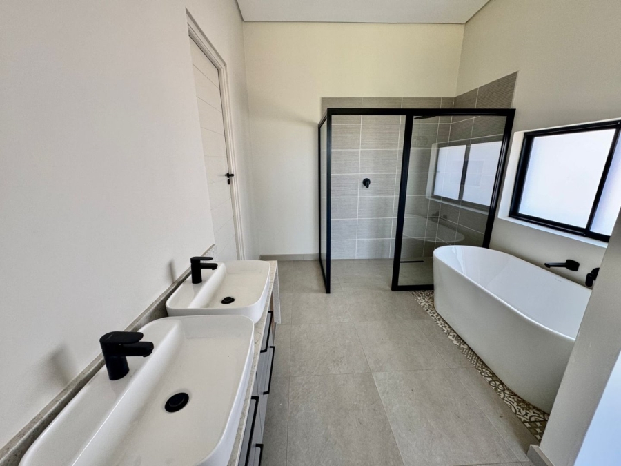 3 Bedroom Property for Sale in Helderzicht Eco Estate North West